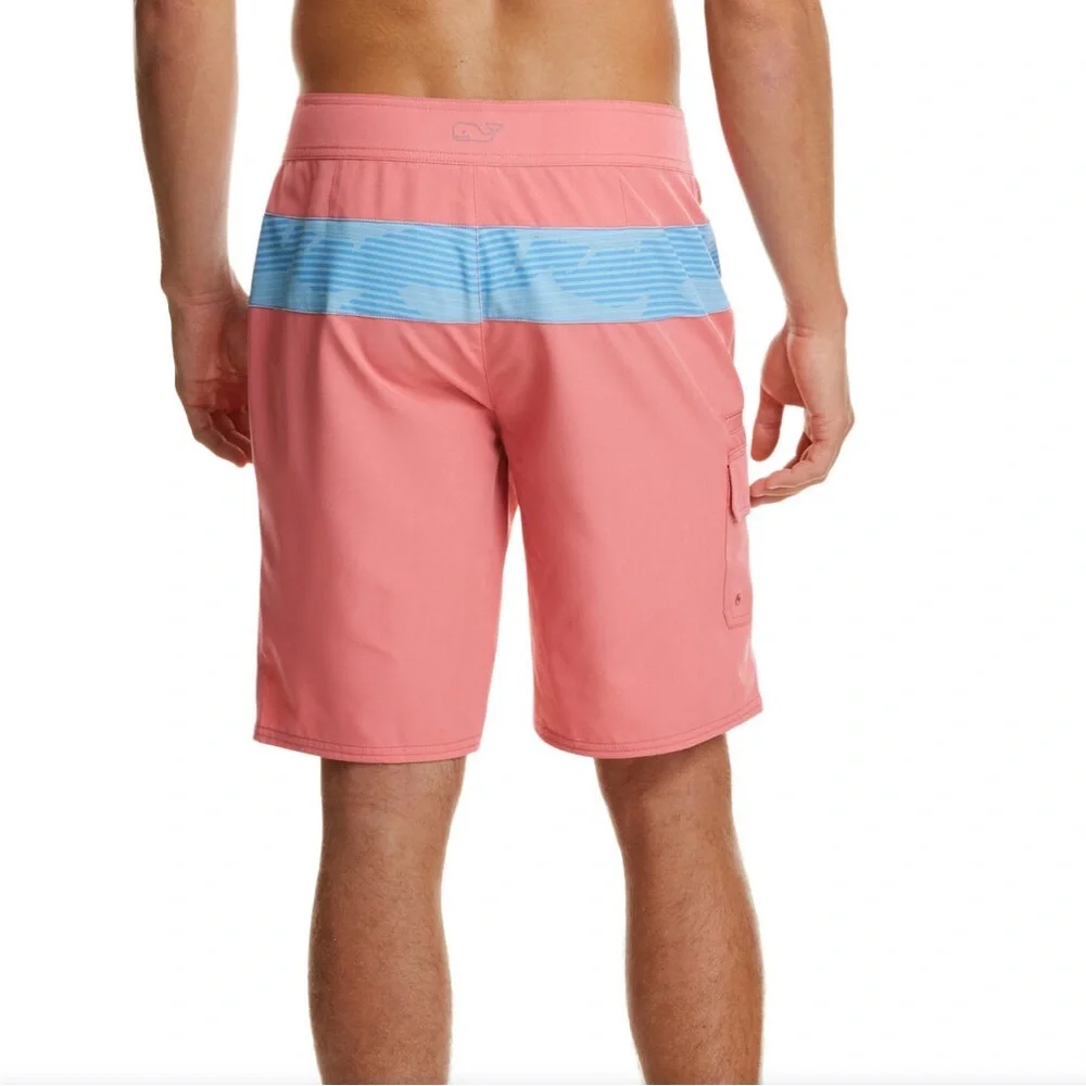 Men’s Vineyard Vines Pink & Blue Swimsuit Board Shorts - Size 33-‎